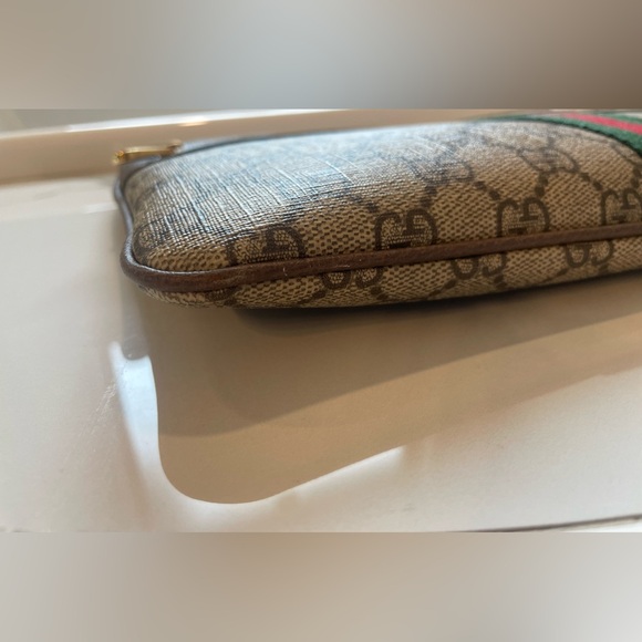 GUCCI GG Pouch - Picture 3 of 10